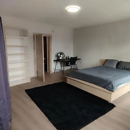 And Quiet House In Σπίτι διακοπών *