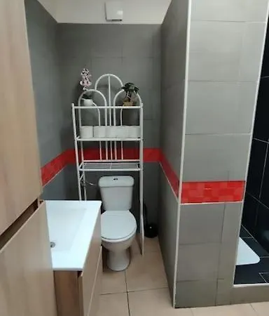 度假居 And Quiet House In 沙勒罗瓦